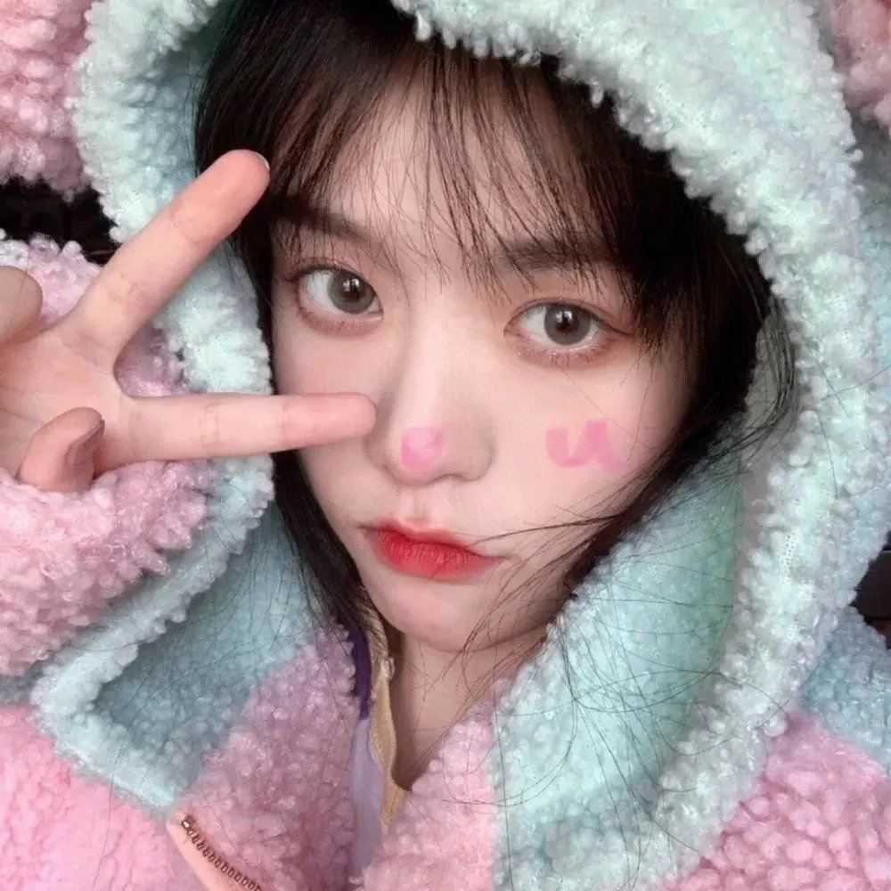 村里来了个直播女神